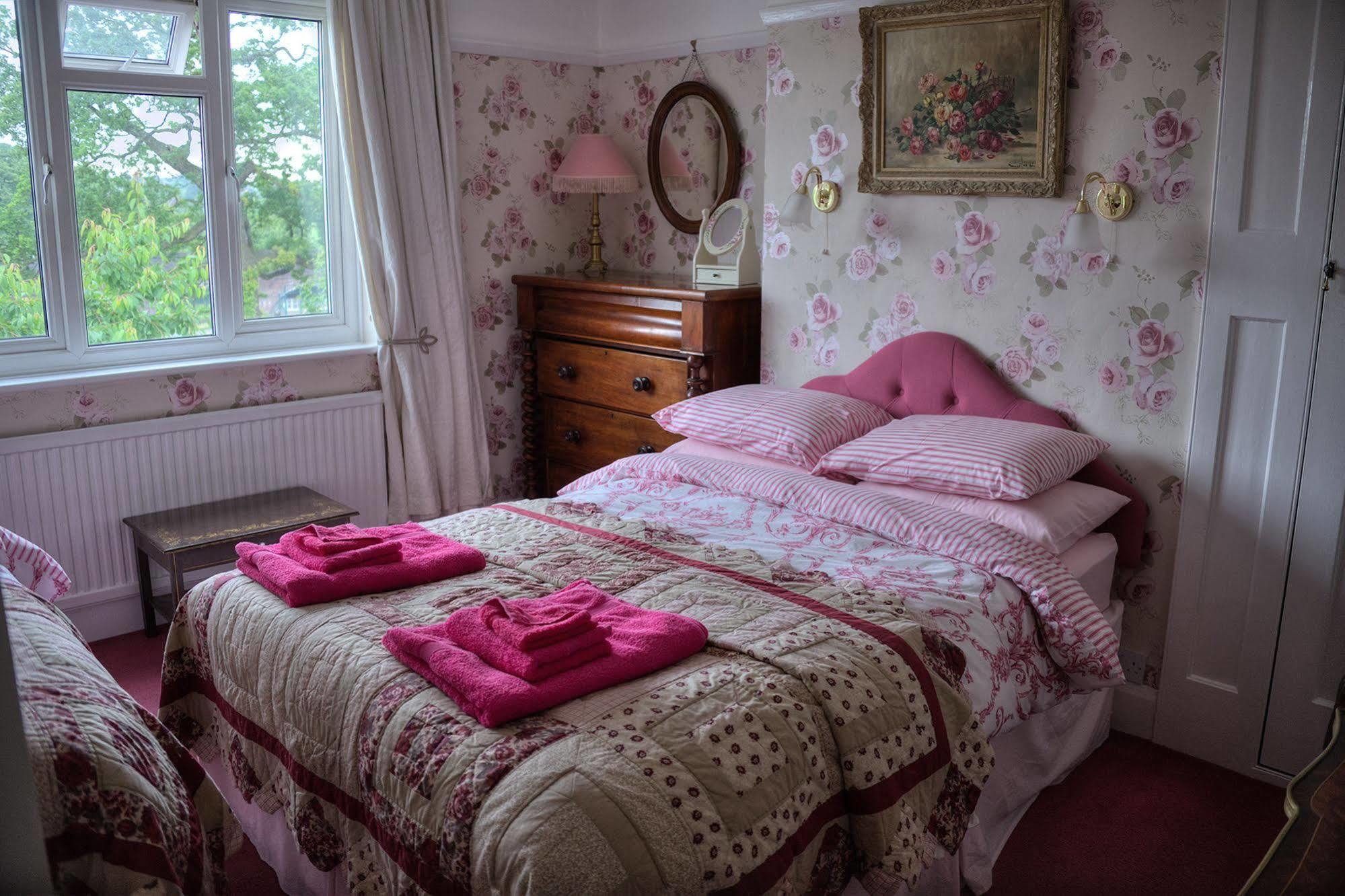 Bay Tree House Bed & Breakfast Барнет Экстерьер фото